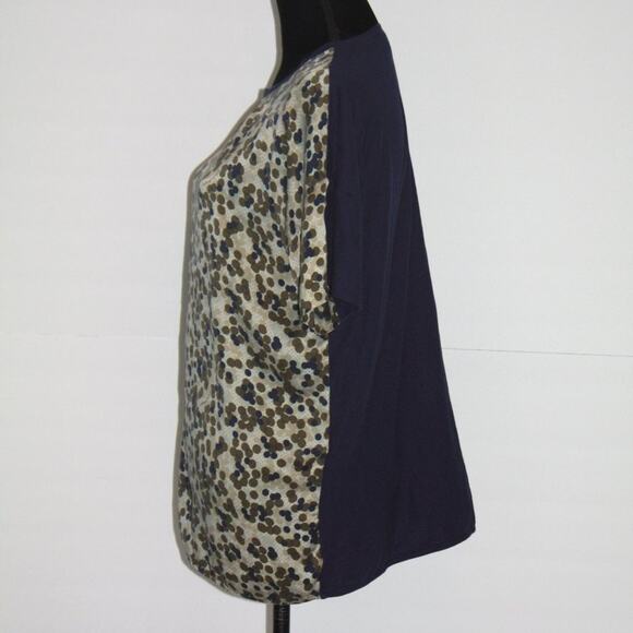 Salvatore Ferragamo Short Sleeve Shirt Silk Polk-a-Dot Front; Navy Back Size XL - Picture 4 of 10